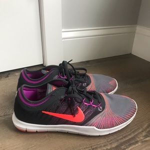 NIKE Women’s Flex Adapt Tr Cross Trainer Shoes
